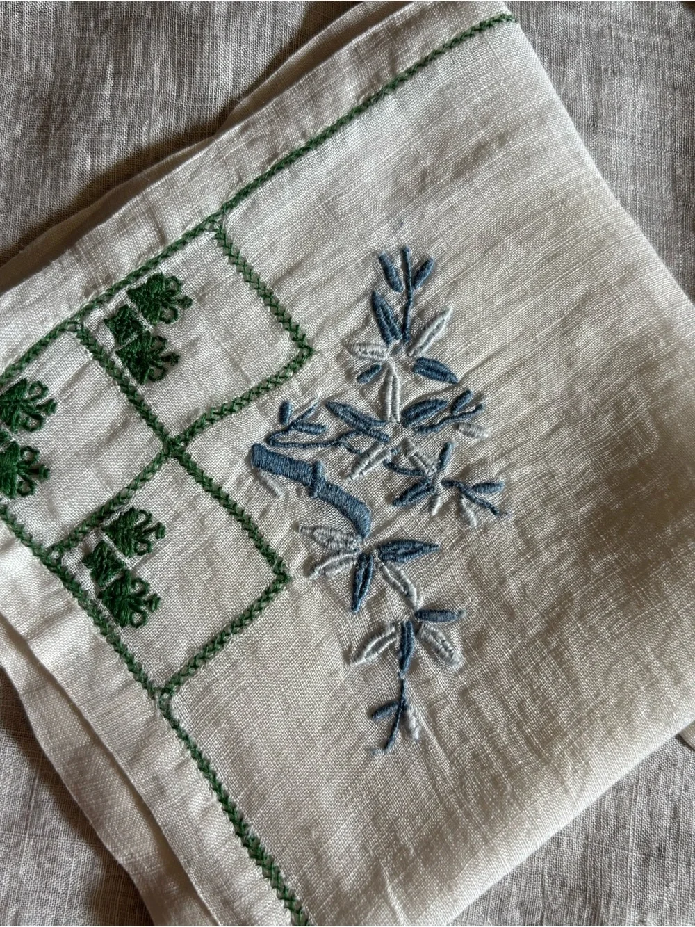 N/A classic embroidered